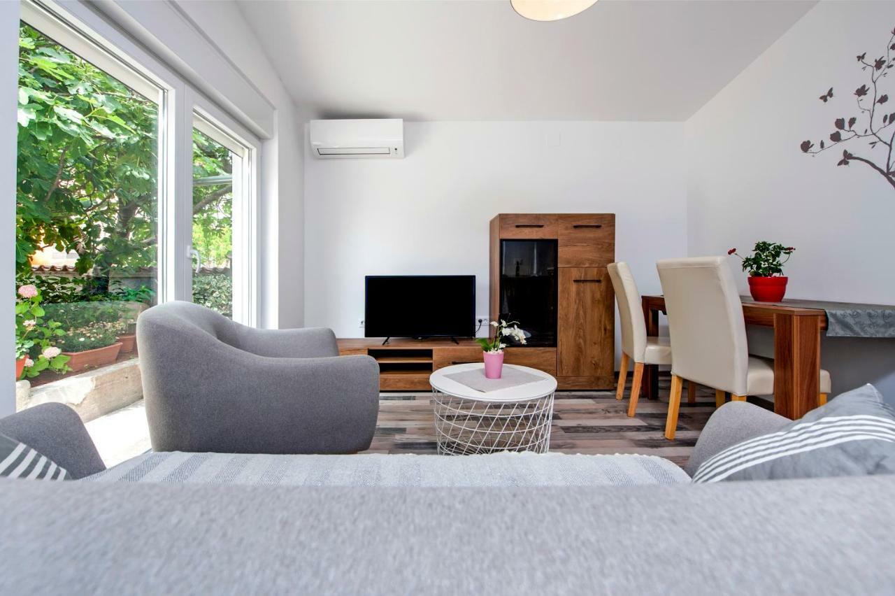 Paola Cozy Apartment Rovinj Exteriér fotografie