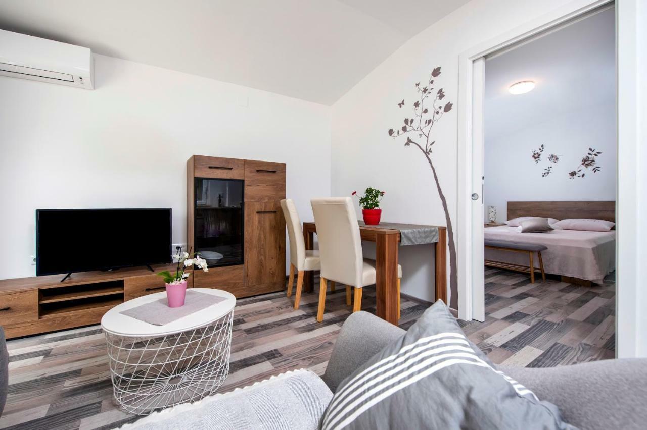 Paola Cozy Apartment Rovinj Exteriér fotografie
